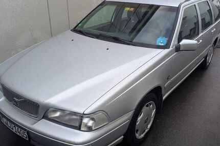 Volvo V70 387.000 km 2.600 &euro; Stuttgart 70563