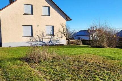 Haus Nagold - 8 Zimmer, 140 m&sup2;, 1.300&euro; | Angebot:25843300