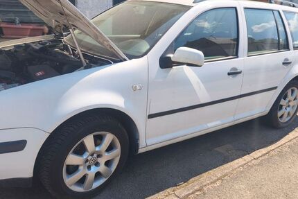 VW Golf 40.000 km 999 &euro; Reutlingen 72770