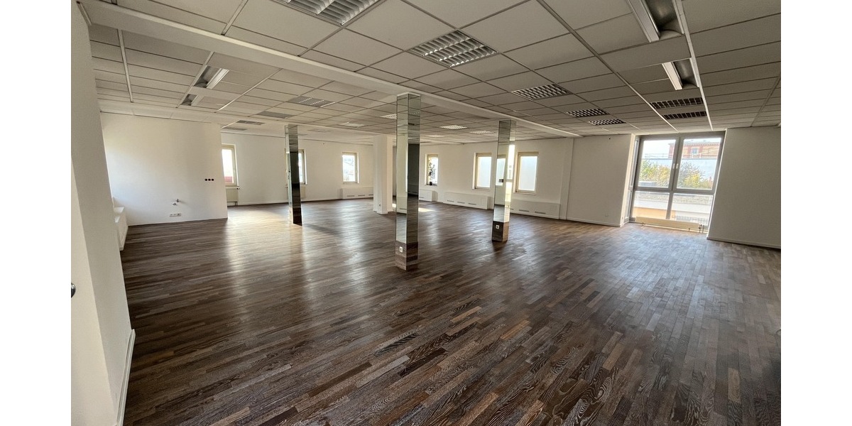 Gewerbeobjekt Herrenberg - 2.000&euro; | Angebot:25704139