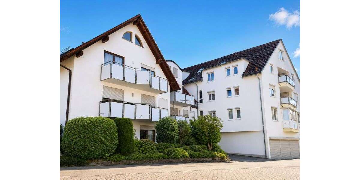 Etagenwohnung Metzingen - 2.5 Zimmer, 76 m&sup2;, 910&euro; | Angebot:27003107