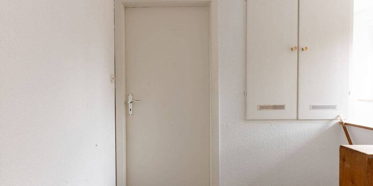 Mehrfamilienhaus, Wohnhaus Stuttgart Degerloch - 8 Zimmer, 170 m&sup2;, 775.000&euro; | Angebot:25685446