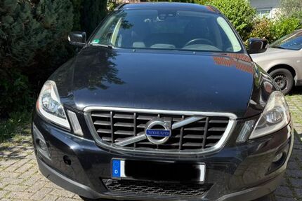 Volvo XC60 43.000 km 11.000 &euro; Stuttgart 70437