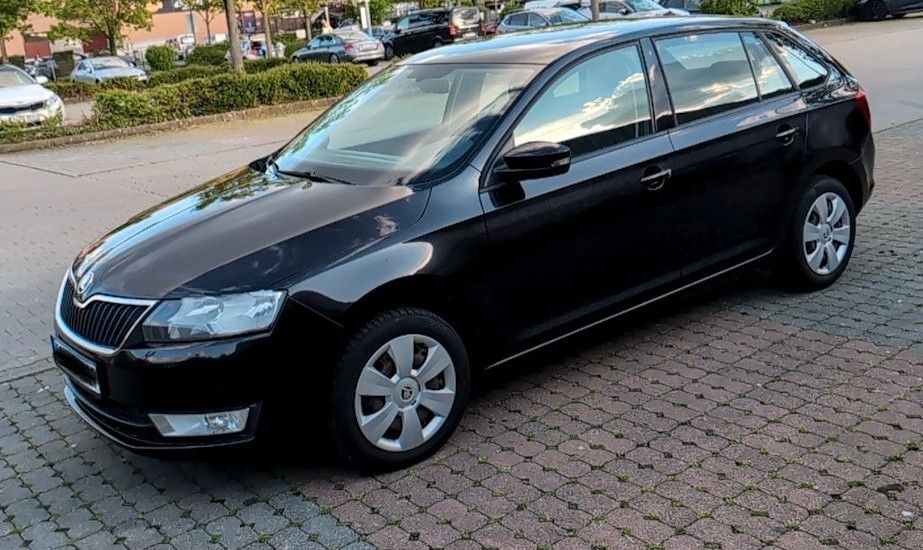 Skoda Rapid 205.000 km 5.700 &euro; Stuttgart 70327