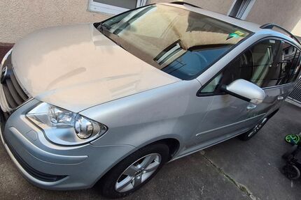 VW Touran 186.000 km 5.100 &euro; Stuttgart 70469