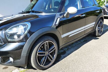 Mini Countryman S (Cooper) 119.200 km 9.180 &euro; Metzingen 72555