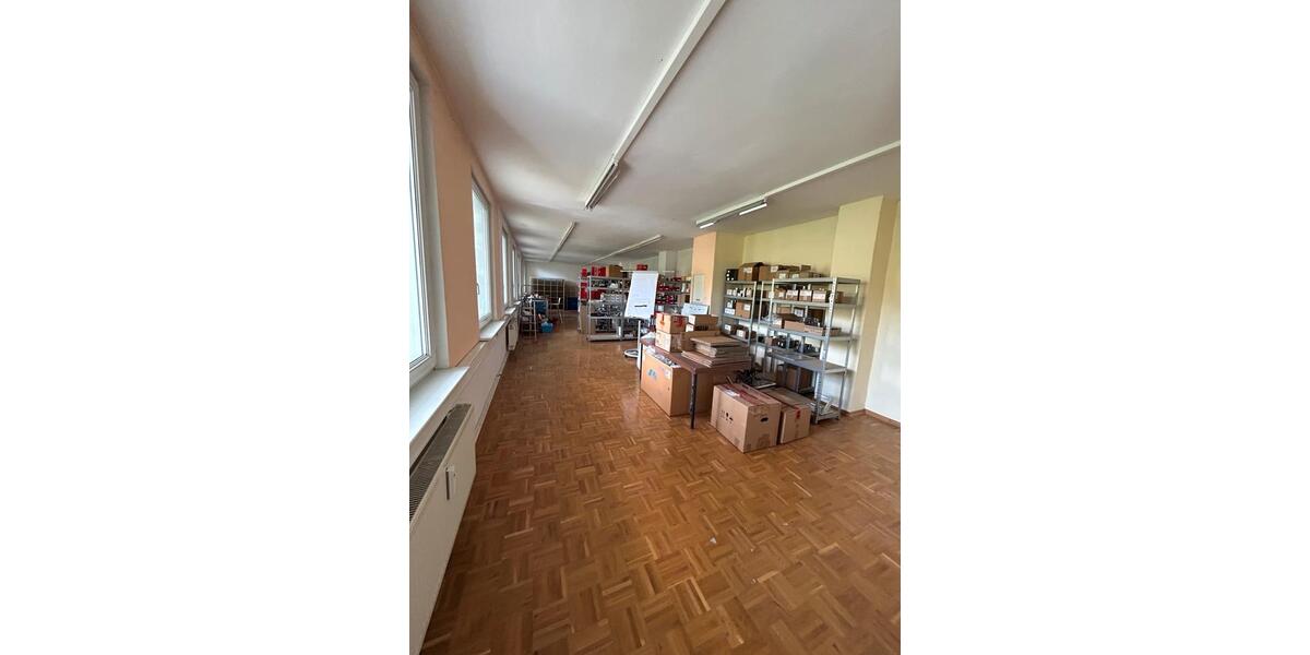 Gewerbeobjekt Metzingen - 2.200&euro; | Angebot:26268572