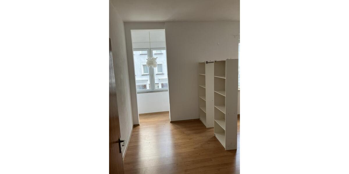 Etagenwohnung Reutlingen - 1 Zimmer, 26 m&sup2;, 473&euro; | Angebot:23107502