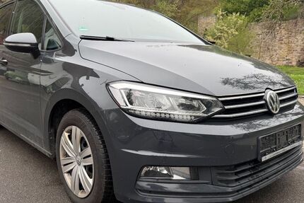 VW Touran 234.000 km 8.750 &euro; Tübingen 72074