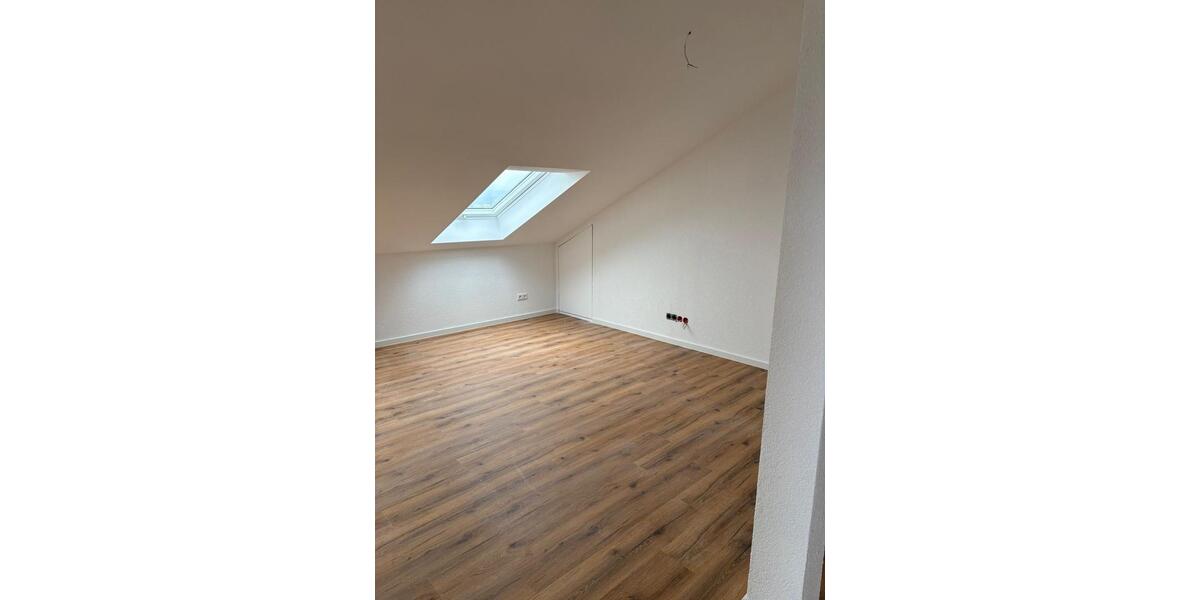 Etagenwohnung Mössingen - 4 Zimmer, 126 m&sup2;, 1.550&euro; | Angebot:26431361