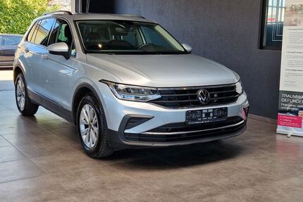 VW Tiguan 97.000 km 22.999 &euro; Gäufelden 71126