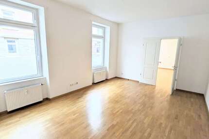 Wohnung Stuttgart Stuttgart-Mitte - 4 Zimmer, 122 m&sup2;, 2.097&euro; | Angebot:24597726