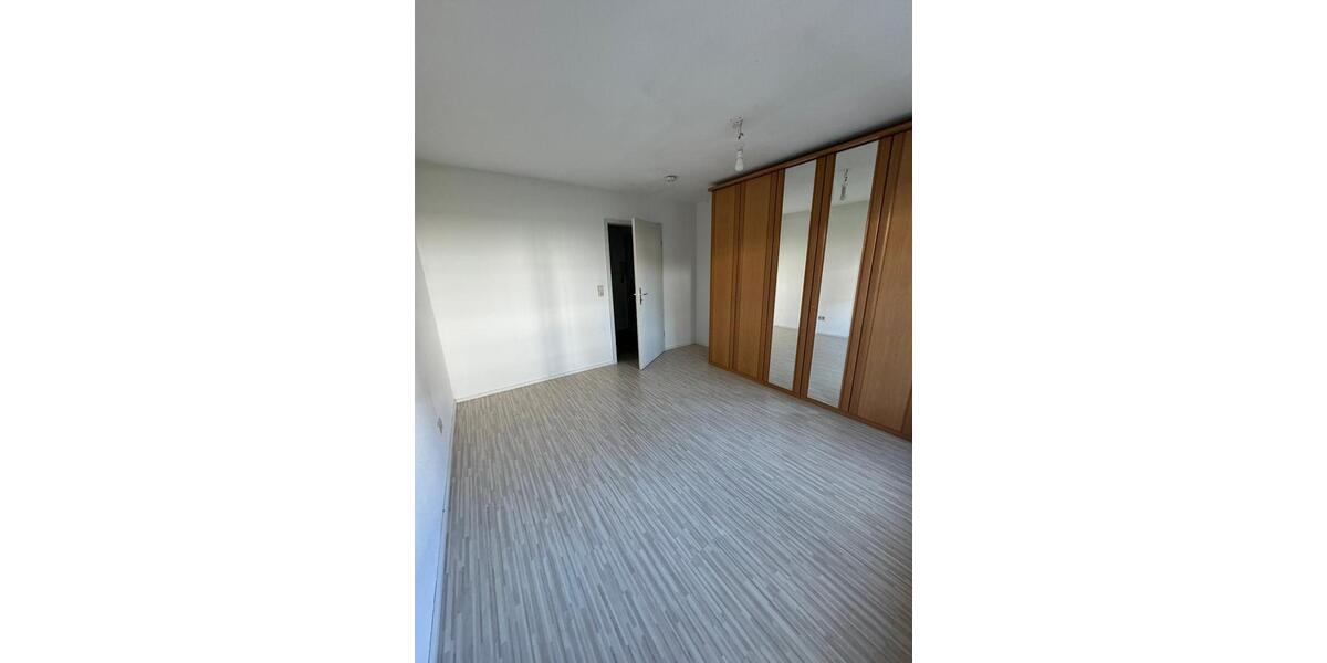 Erdgeschoßwohnung Rottenburg am Neckar - 3.5 Zimmer, 69 m&sup2;, 259.000&euro; | Angebot:27259748