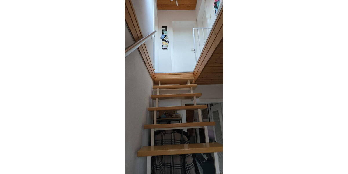 Reihenmittelhaus Renningen - 7 Zimmer, 155 m&sup2;, 630.000&euro; | Angebot:26090020