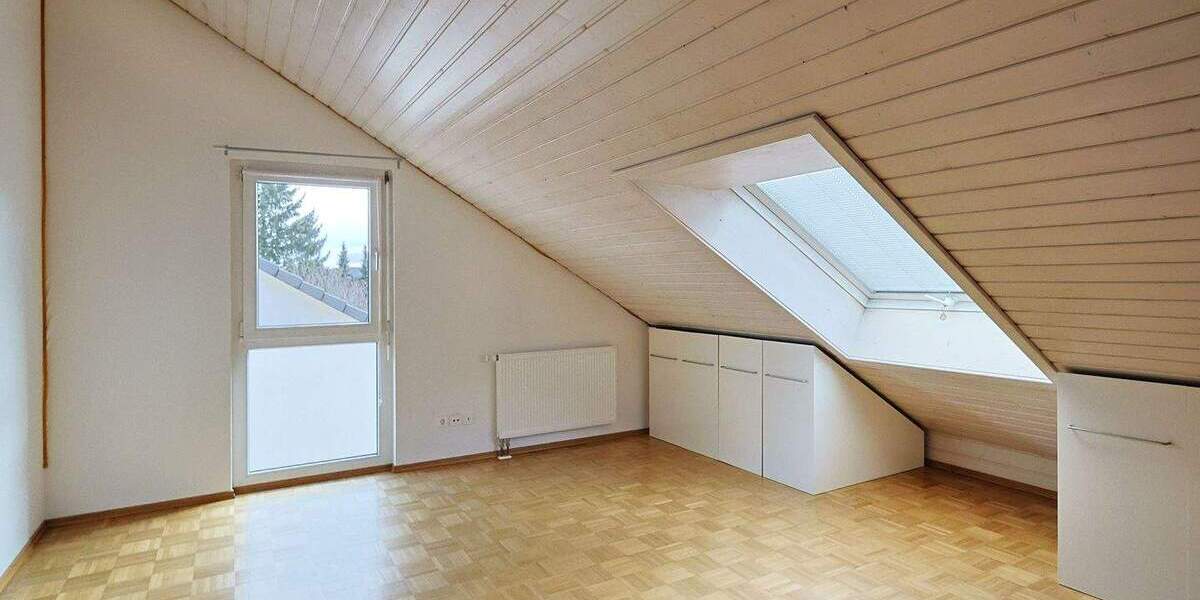 Doppelhaushälfte Nufringen - 6 Zimmer, 180 m&sup2;, 695.000&euro; | Angebot:25682126