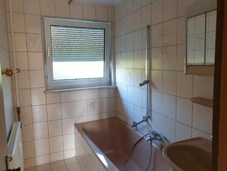 Etagenwohnung Eningen unter Achalm - 3 Zimmer, 74 m&sup2;, 260.000&euro; | Angebot:25080482