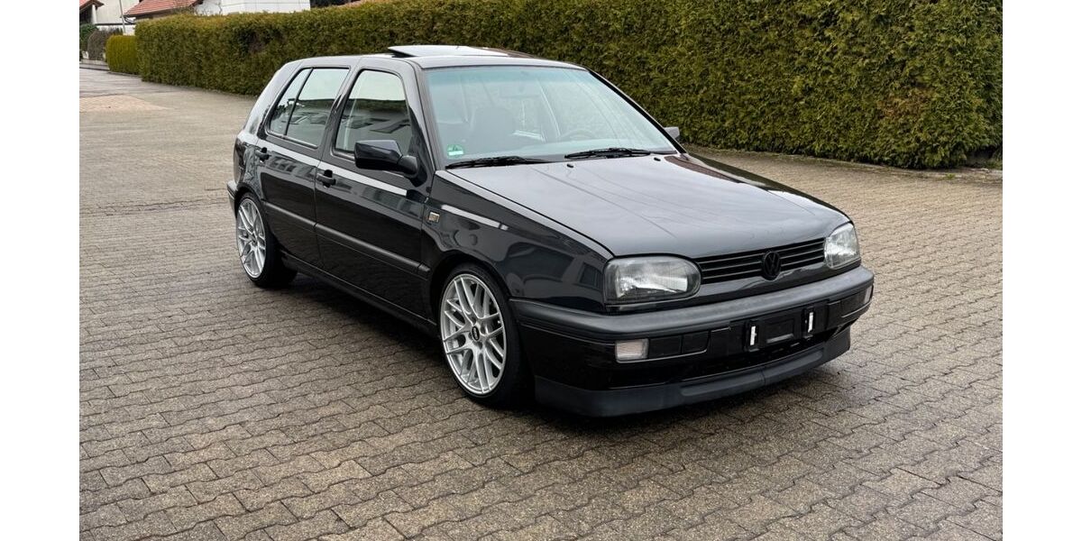 VW Golf 373.000 km 2.000 &euro; lichtenstein 72805