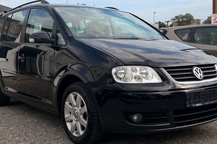 VW Touran 84.000 km 5.950 &euro; Reutlingen 72766