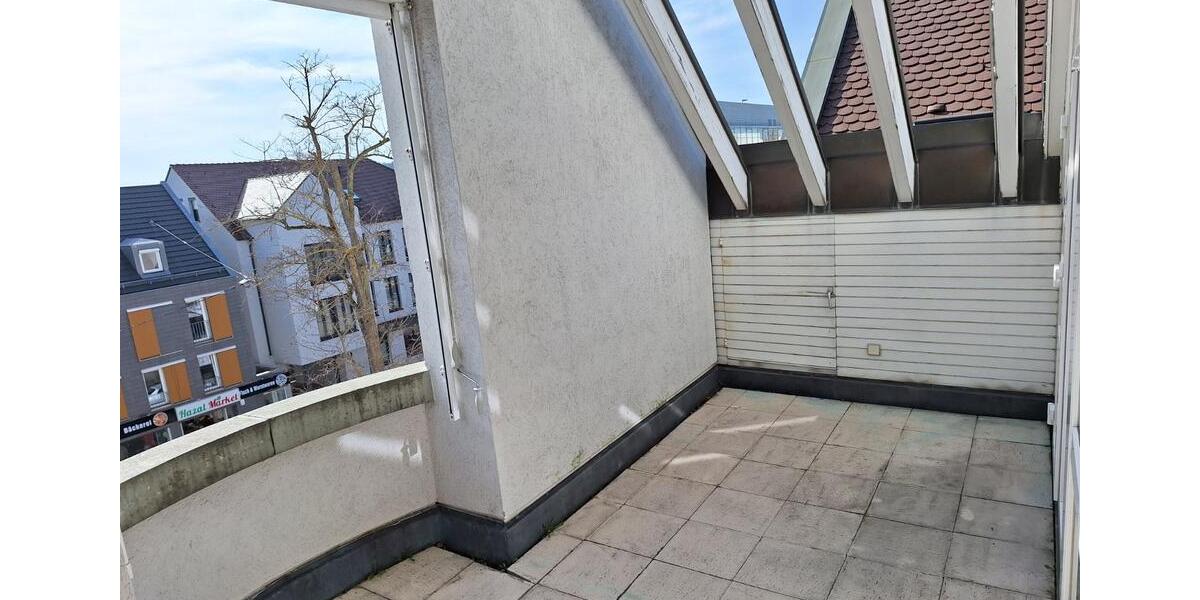 Dachgeschoßwohnung Stuttgart Vaihingen - 2 Zimmer, 65 m&sup2;, 900&euro; | Angebot:25923483