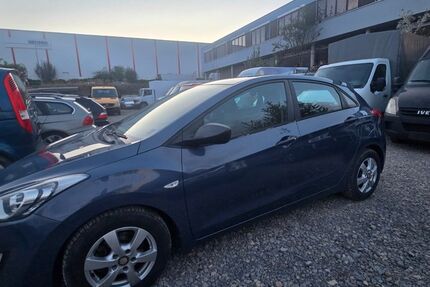 Hyundai i30 105.000 km 4.990 &euro; Schönaich bei Stuttgart 71101