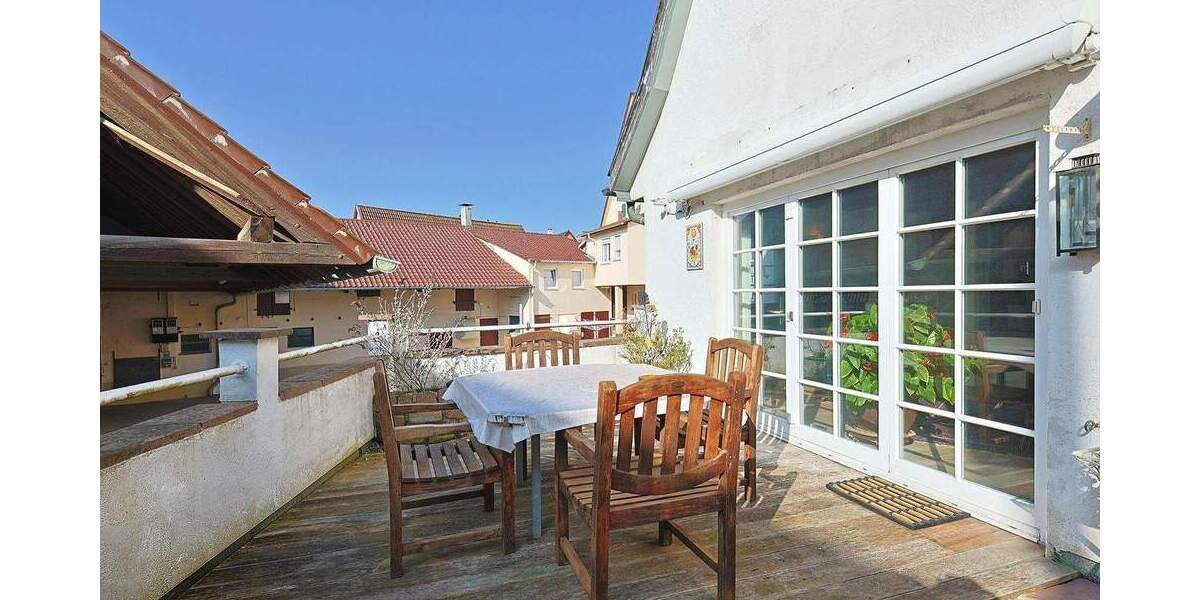 Doppelhaushälfte Ehningen - 4 Zimmer, 135 m&sup2;, 1.755&euro; | Angebot:25734461