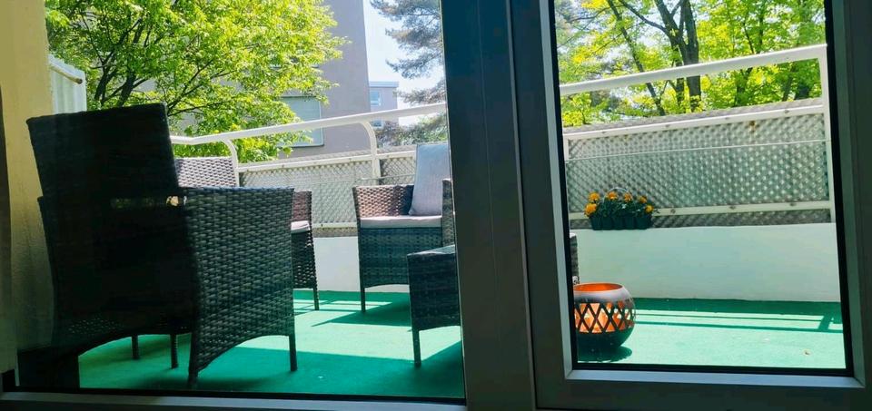 Hochparterre Böblingen - 3 Zimmer, 94 m&sup2;, 1.150&euro; | Angebot:25319665