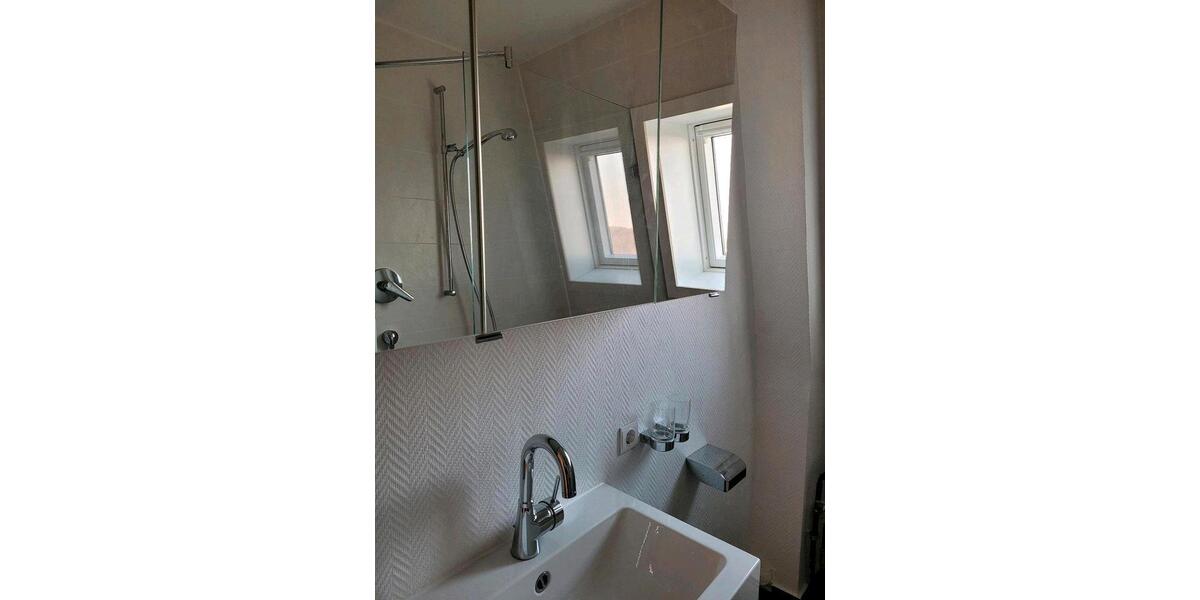 Dachgeschoßwohnung Stuttgart Birkach - 4 Zimmer, 74 m&sup2;, 990&euro; | Angebot:26431341
