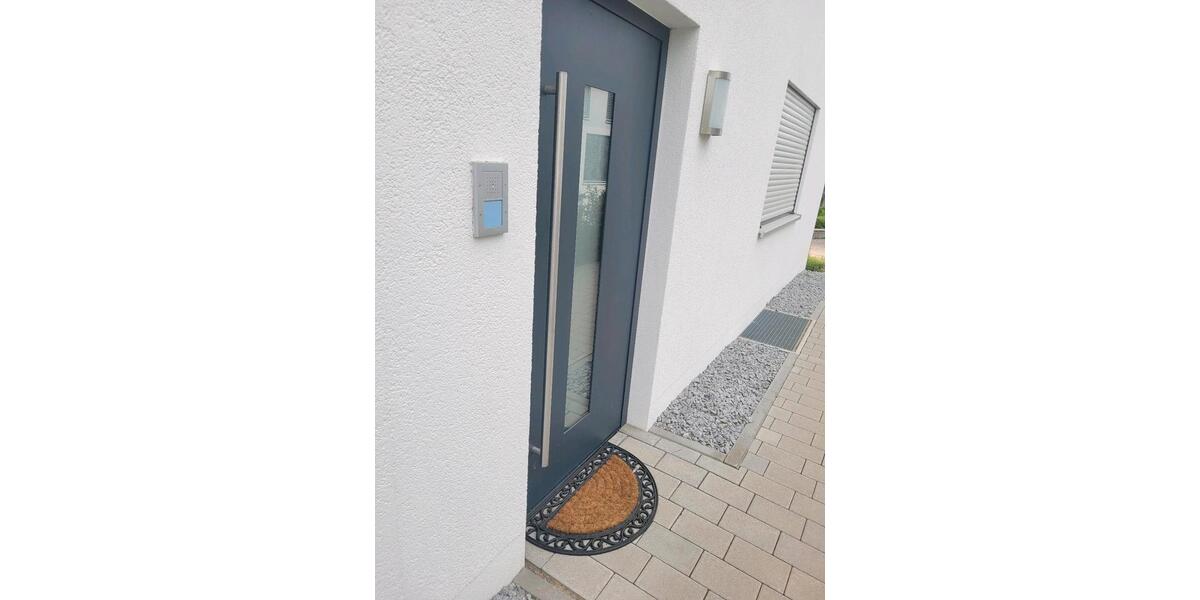 Etagenwohnung Kirchentellinsfurt - 1 Zimmer, 170 m&sup2;, 700&euro; | Angebot:25415723