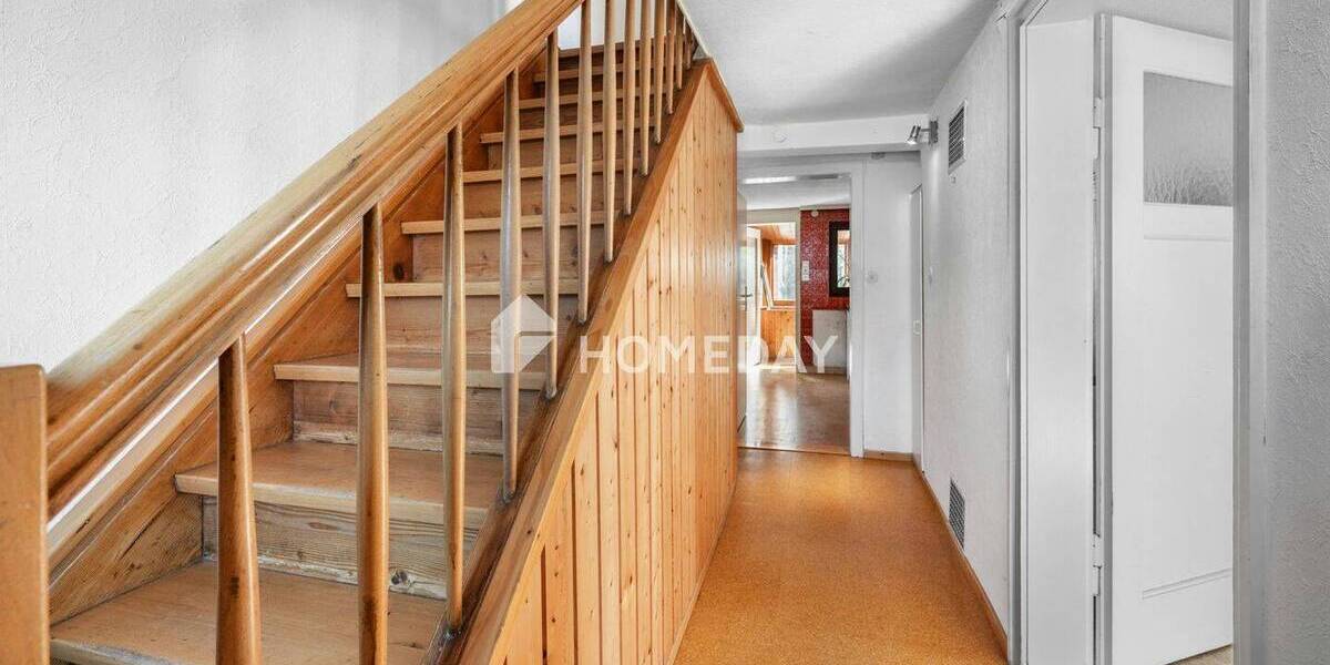 Einfamilienhaus Bad Urach Hengen - 6 Zimmer, 140 m&sup2;, 249.000&euro; | Angebot:25677505