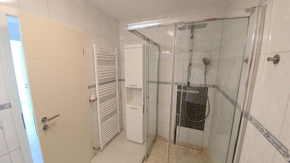 Etagenwohnung Waldenbuch - 3 Zimmer, 78 m&sup2;, 1.550&euro; | Angebot:24841709