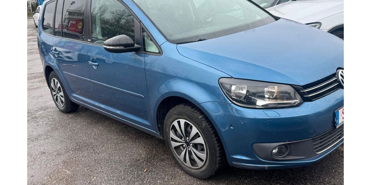 VW Touran 154.000 km 7.900 &euro; Sindelfingen 71065