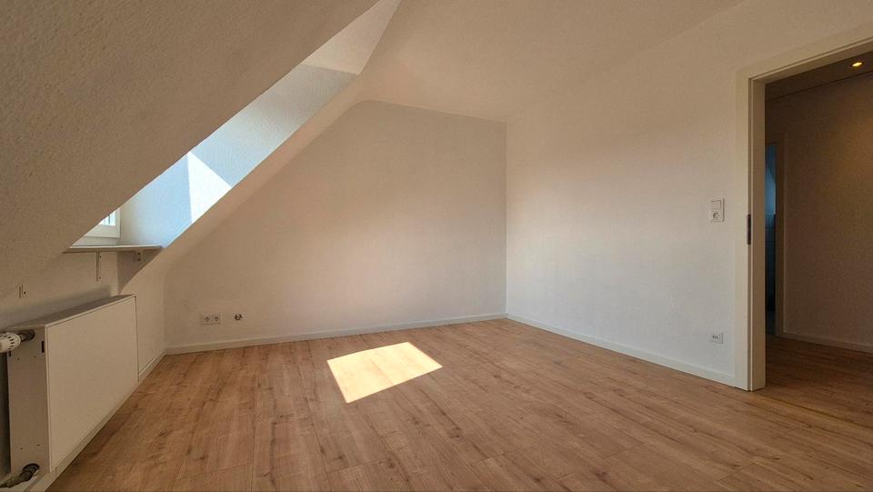 Dachgeschoßwohnung Stuttgart Stuttgart-West - 3 Zimmer, 53 m&sup2;, 1.250&euro; | Angebot:25902068