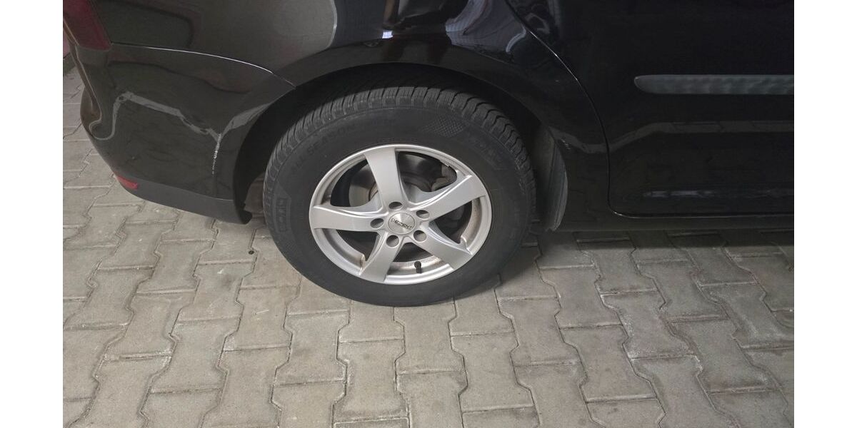 VW Touran 209.000 km 4.990 &euro; Ostfildern 73760