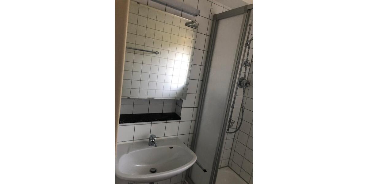 Etagenwohnung Böblingen - 1 Zimmer, 30 m&sup2;, 550&euro; | Angebot:25373031