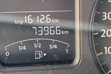 VW Polo 74.000 km 7.900 &euro; Stuttgart 70195