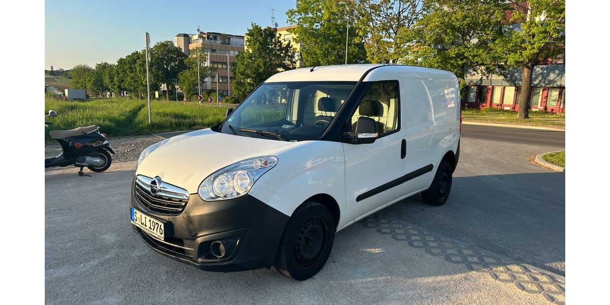 Opel Combo 41.810 km 10.300 &euro; Leinfelden-Echterdingen 70771