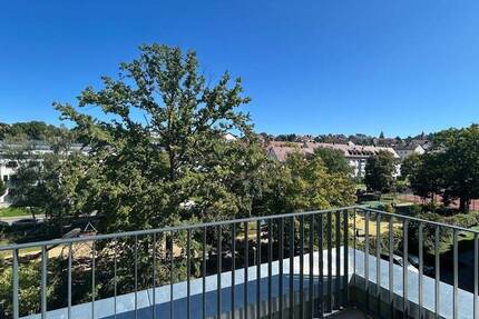 Wohnung Stuttgart Untertürkheim - 3 Zimmer, 118 m&sup2;, 2.190&euro; | Angebot:25672148