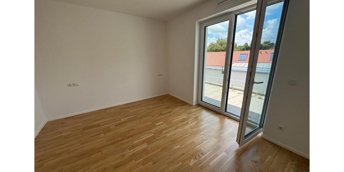 Dachgeschoßwohnung Nürtingen - 2 Zimmer, 105 m&sup2;, 1.567&euro; | Angebot:25972052