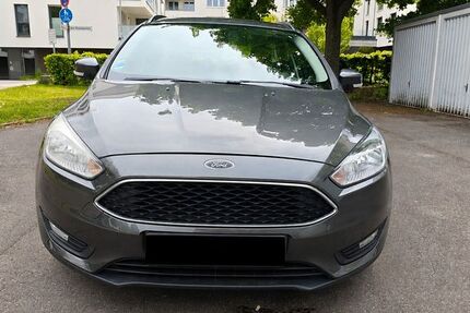 Ford Focus 122.812 km 6.000 &euro; Böblingen 71032