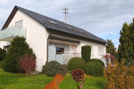 Haus Bisingen - 11 Zimmer, 240 m&sup2;, 649.000&euro; | Angebot:27056457