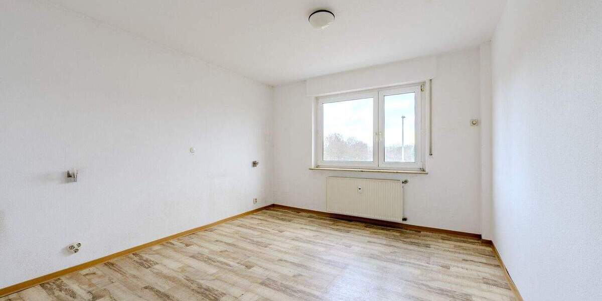 Mehrfamilienhaus, Wohnhaus Sindelfingen / Maichingen Maichingen - 8 Zimmer, 145 m&sup2;, 695.000&euro; | Angebot:25746135