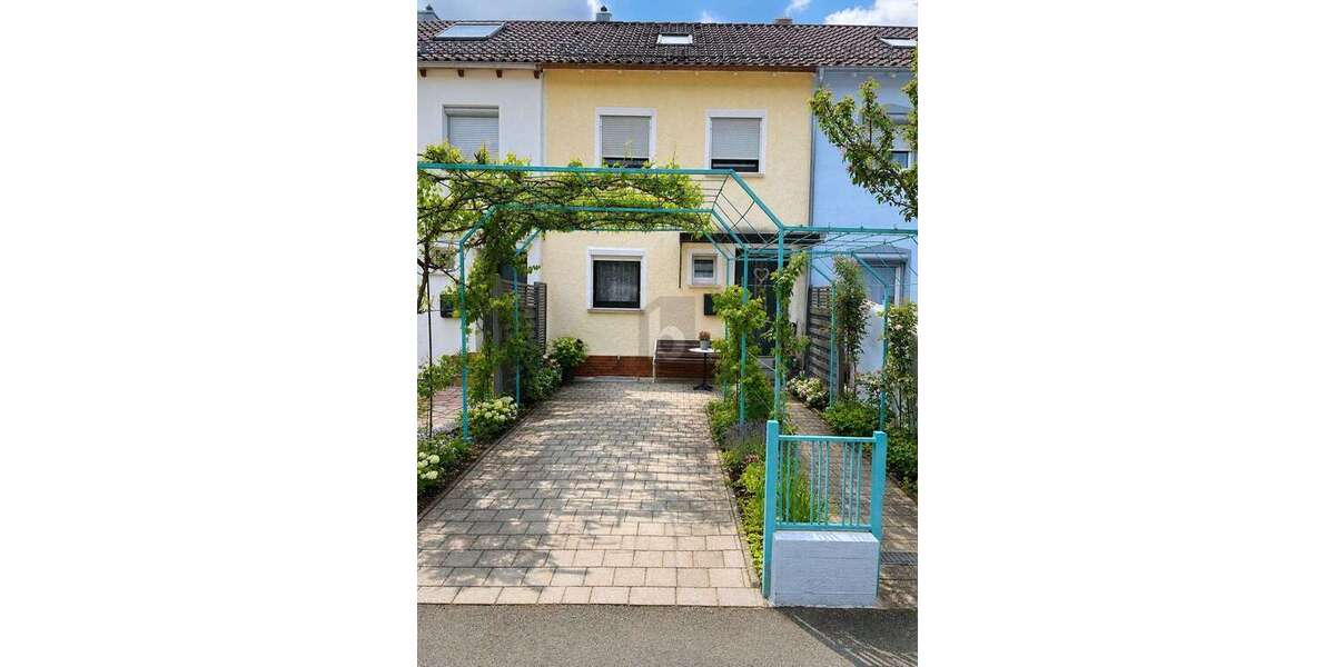 Einfamilienhaus Reutlingen Reutlingen-Betzingen - 4.5 Zimmer, 95 m&sup2;, 450.000&euro; | Angebot:27151732