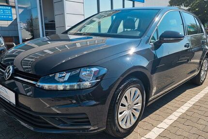 VW Golf 132.000 km 9.990 &euro; Reutlingen 72766