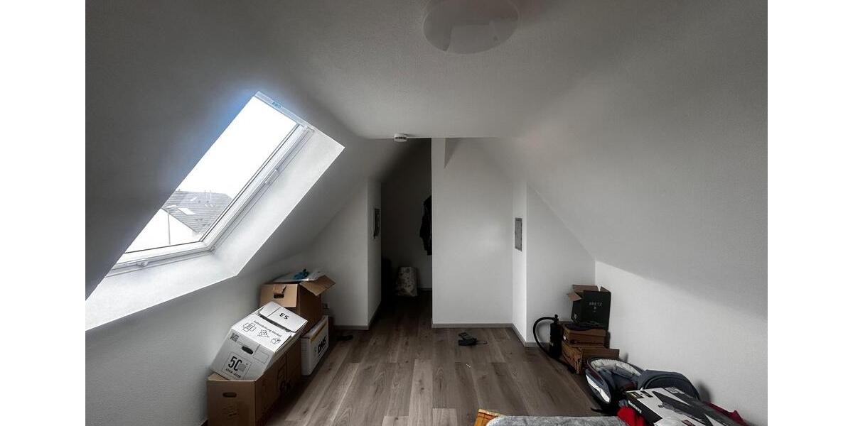 Etagenwohnung Reutlingen Sondelfingen - 3 Zimmer, 70 m&sup2;, 1.050&euro; | Angebot:26251888