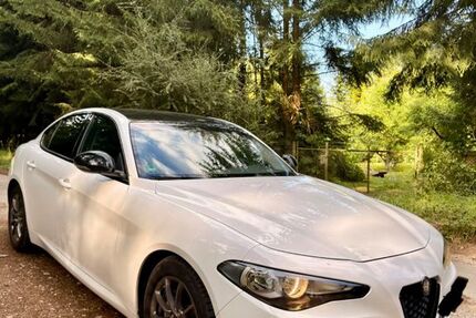 Alfa Romeo Giulia 136.000 km 13.500 &euro; Reutlingen 72762