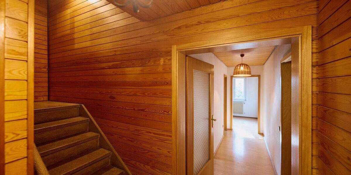 Einfamilienhaus Böblingen - 8 Zimmer, 162 m&sup2;, 648.500&euro; | Angebot:25676168