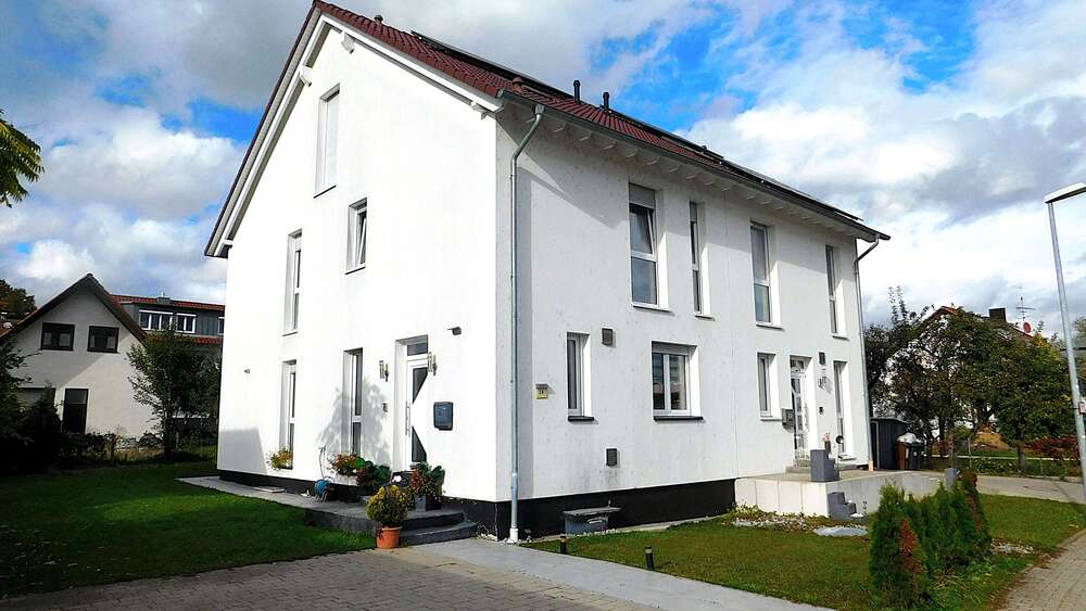Einfamilienhaus Neckartailfingen - 4 Zimmer, 150 m&sup2;, 750.000&euro; | Angebot:23636218