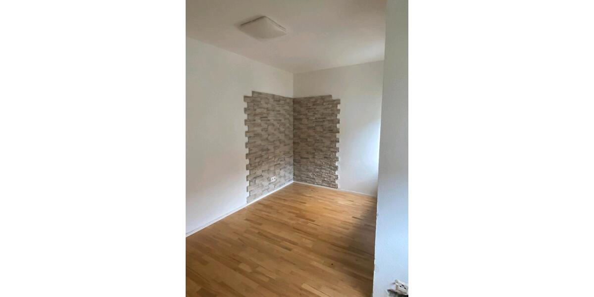 Etagenwohnung Lichtenstein - 4 Zimmer, 110 m&sup2;, 1.300&euro; | Angebot:24936967