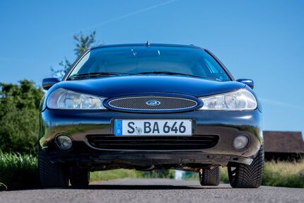 Ford Mondeo 284.000 km 1.950 &euro; Stuttgart 70376