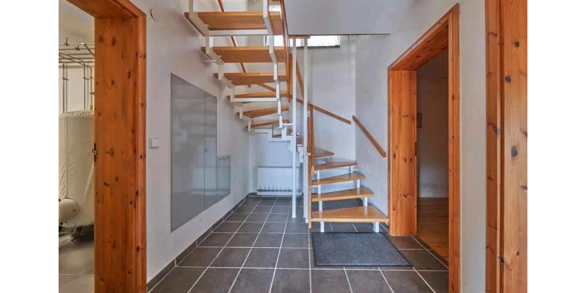 Einfamilienhaus Haigerloch - 7 Zimmer, 181 m&sup2;, 550.000&euro; | Angebot:26406284
